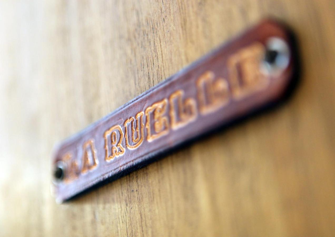 La Ruelle Hotel Дюрби Екстериор снимка